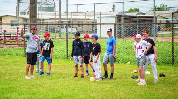 Cubs’ new baseball coach hosts summer camp