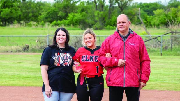 Lady Cubs Softball Senior Night