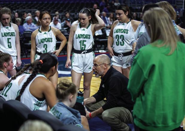 Ladycats take 1A State Championship at Alamodome with team unity