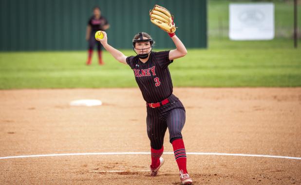 Lady Cubs fall to the Lady Trojans