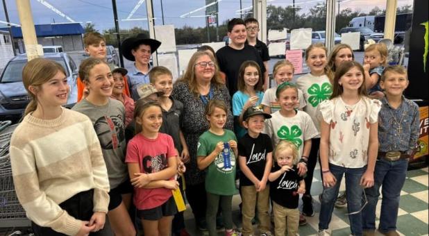 4-H shops with a purpose at Stewart’s