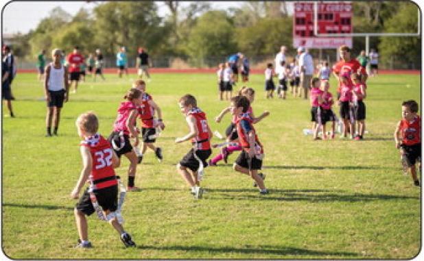 Flag football: Cubettes vs Cubs