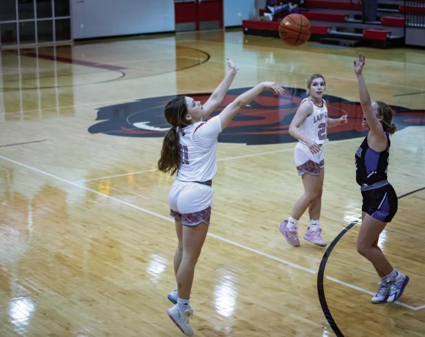  Lady Cubs Roll Over Wichita Christian