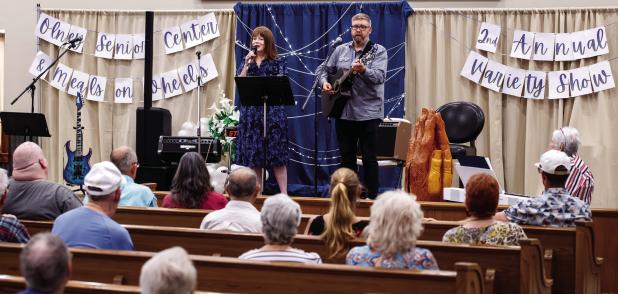 Melissa and Chad Edgington opened the two-hour show with duets of gospel music, leading the way for an evening of soulful and sometimes lighthearted entertainment. Photo by Will Sadler