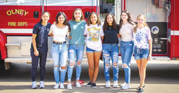 Olney Lady Cubs XC Sent Off to Area Competition