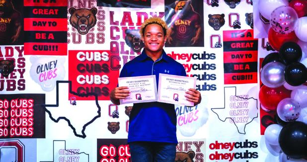 Jamarcus Collins Received Offensive MVP Award for Cub Basketball. Photo by Will Sadler
