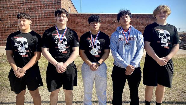 Cubs compete at first powerlifting meet