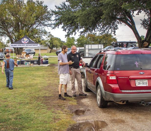 Olney Police hosts National Night Out despite rainy weather