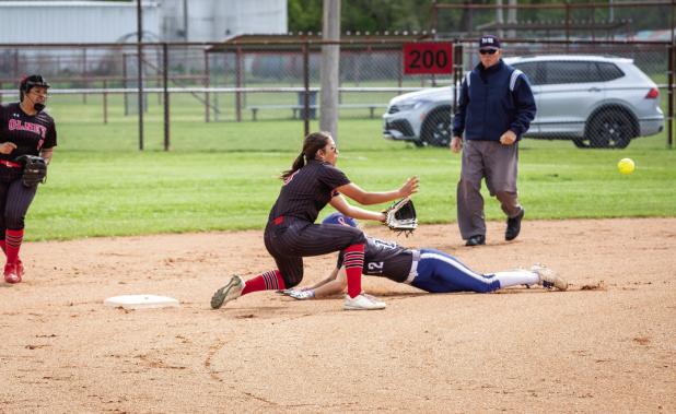 Lady Cubs fall to the Lady Trojans