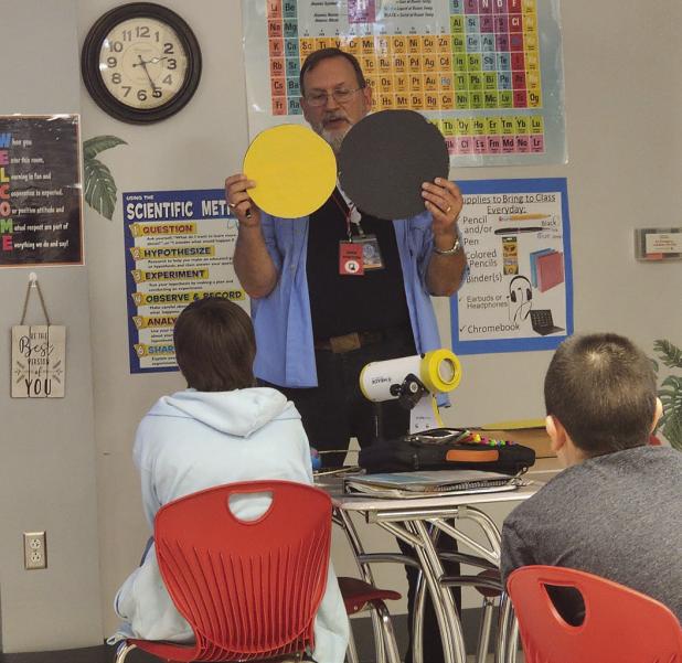 NASA ambassador Bernhardt schools OISD on eclipse