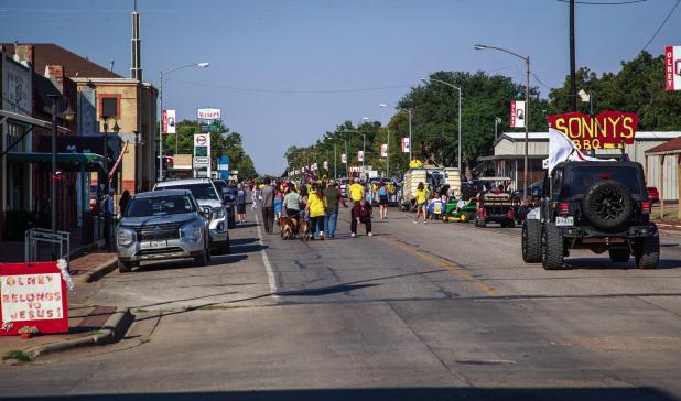 The 27th annual March for Jesus kicked off on Saturday morning with a collection of marchers, floats and trains, trailing down Main Street to the First Baptist Church of Olney. Photo by Will Sadler