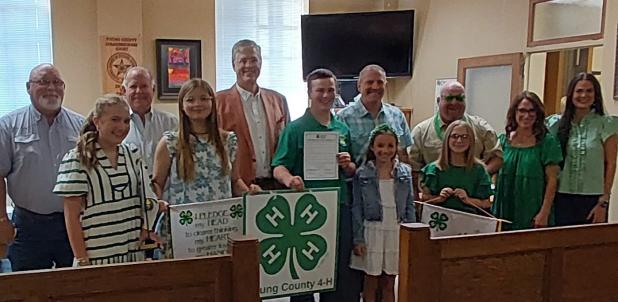 Commissioner Jimmy Wiley, Commissioner Alan Craig, Judge Win Graham, Commissioner Scott Shook, Commissioner Stacy Creswell. (Front Row): True Creel, Addison Greenwood, Kutter Gough, Haven Creel, Payton Utley, Dancey Creel, and Alli Utley. Photo by Gina Ke