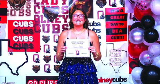 Kristen Fields received the Lady Cubs Softball Offensive MVP of the Year Award. Photo by Will Sadler
