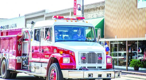 Olney turns out for July 4 parade