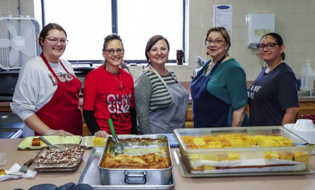 Olney Senior Cub Center cheers for Souper Bowl