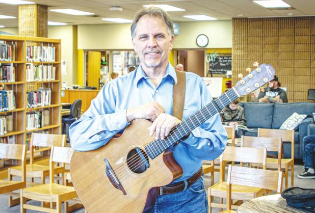 Celtic musician & entertainer Jerry Barlow performs at Olney Community Library and Arts Center Article Image Alt Text