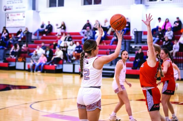 Lady Cubs show improvement going into District