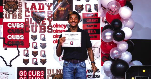 Cub Powerlifting member Dom Collins received the Newcomer of the Year Award. Photo by Will Sadler