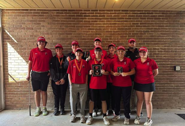 Cubs, Lady Cubs win at Nocona Golf Tourney
