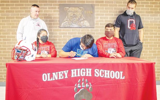 Cub signs Letter of Intent with Wayland University