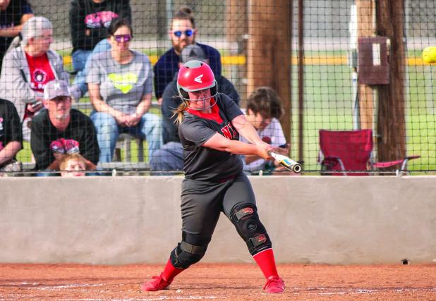 Girls Softball vs Petrolia