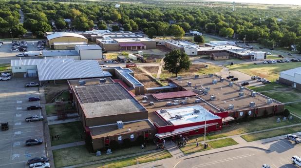 OISD springs back to life on the first day of school after a long, hot summer. Photo by Will Sadler