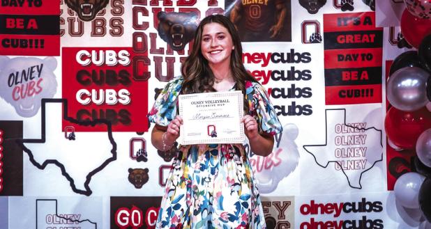 OHS Lady Cub Morgan Simmons was presented the Volleyball Offensive MVP Award. Photo by Will Sadler