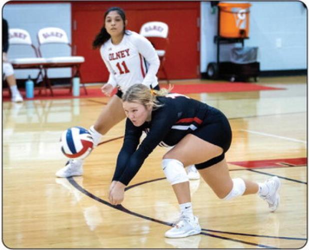 Lady Cubs Volleyball division opener