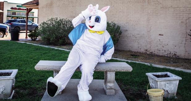 Olney Chamber Invites Easter Bunny to Olney
