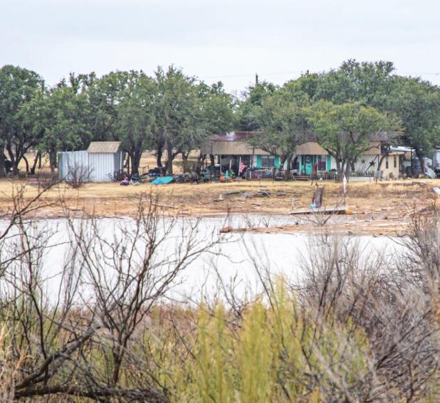 City continues rent moratorium on lake lots