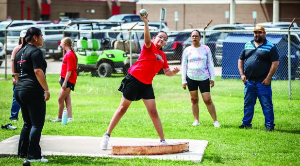 Mini Cubs and Lady Cubs Descend on Stadium