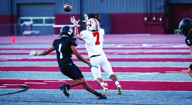 Cub #7 Damian Hernandez WR-LB had a huge game on both sides of the pigskin, chasing down the QB for 4 sacks and 5 tackles for loss in the backfield and 4 receptions for 90 yards. Photo by Will Sadler