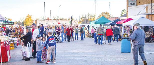 Mistletoe Market Kicks Off the Holiday Season