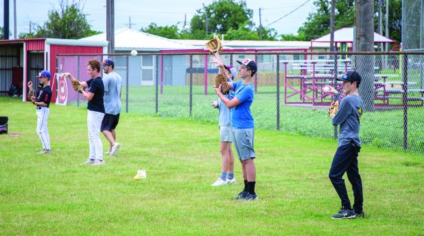 Cubs’ new baseball coach hosts summer camp