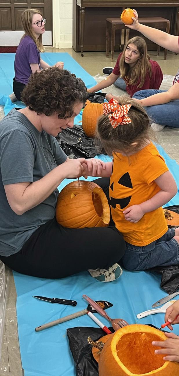 St. Luke Lutheran Church pumpkin carving night