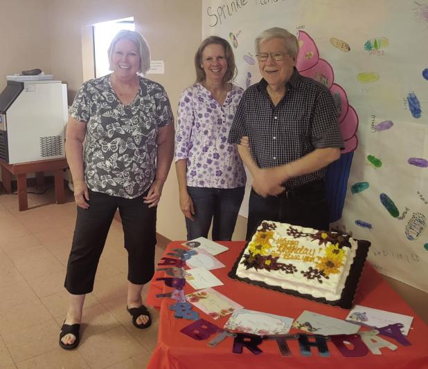 Our friends over at the Young County-Olney Senior Cub Center celebrated October birthdays with a cake provided by Lunn Funeral Home and a cheerful round of ‘Happy Birthday’ sung by Cub Center lunch attendees. Happy birthday, friends! Pictured:Susan Ma