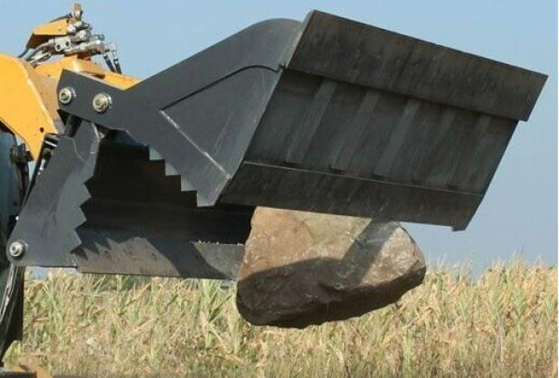 City gets grant for clamp bucket