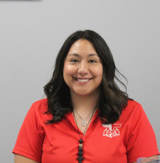 Coach Lealonnie Flores