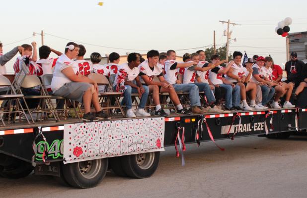 The Olney Cubs Varsity Football team rides to Cub Stadium on Sept. 16 for a pep rally to name the Homecoming Hunk ahead of the Sept. 18 Homecoming game against the Archer City Wildcats. Photo by Kailyn Altmiller. Photo by Kailyn Altmiller