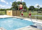 New pool makes a splash in Olney
